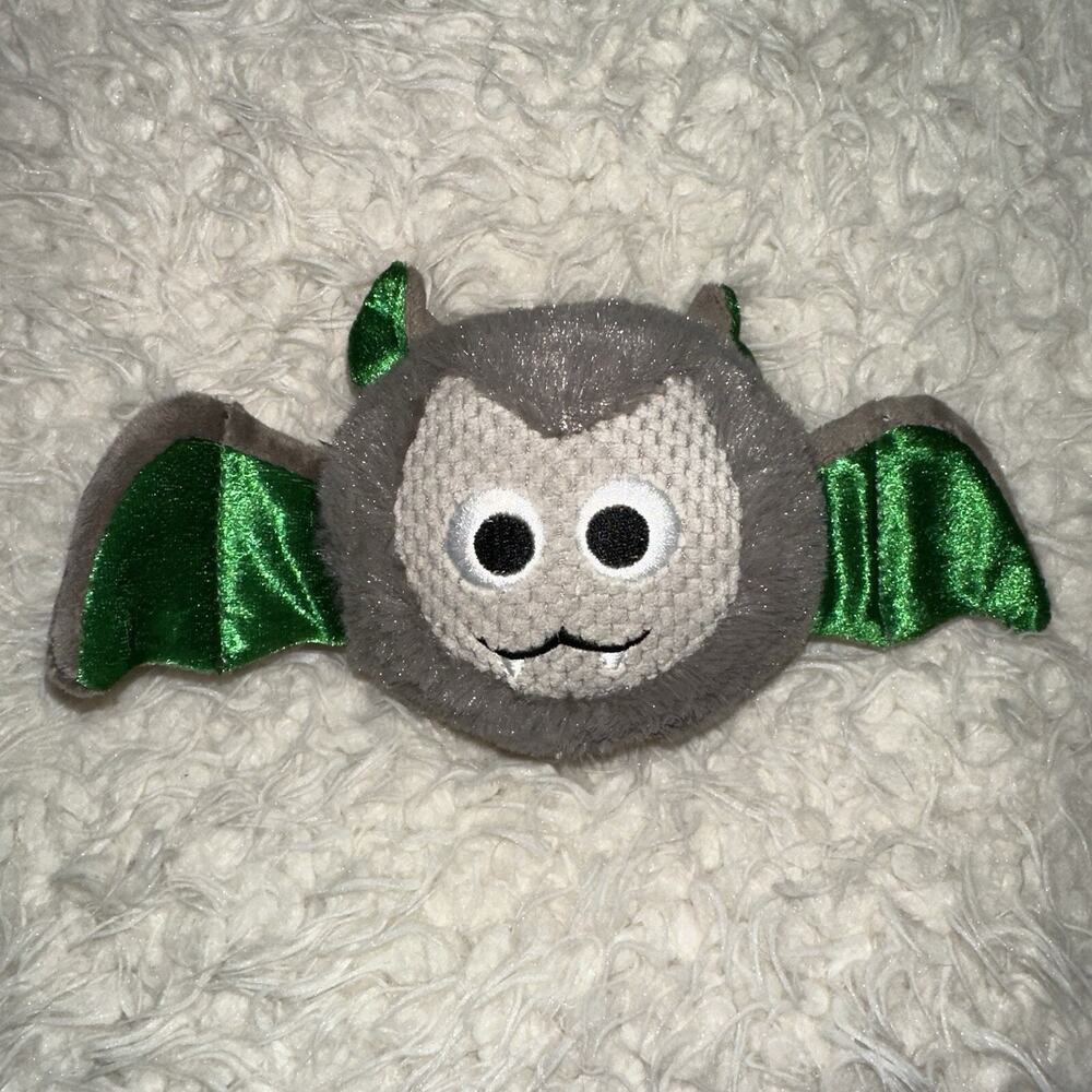 Scentsy Buddy Bat Clip Plush Gray Green Halloween Scented Toy NWOB